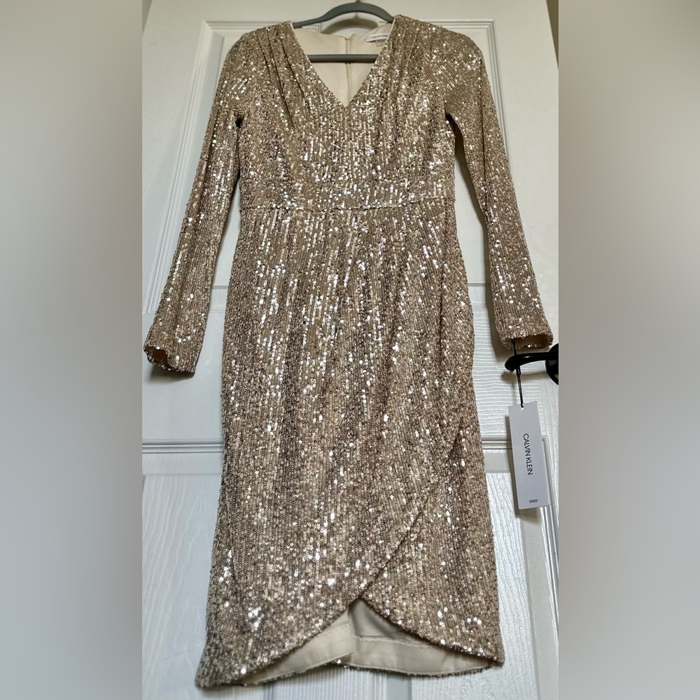 RARE CALVIN KLEIN NWT Sequined Faux-Wrap Dress in Light Gold—4 - Picture 3 of 13